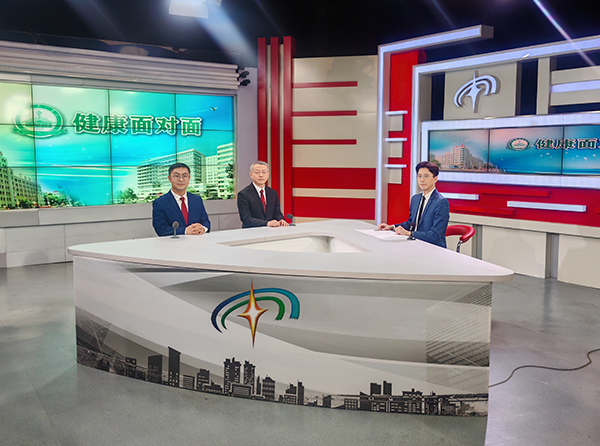 守“胃”健康护新生——普外科第二病区专家在“胃癌关爱日”做客演播间，揭秘近端胃癌腹腔镜“Overlap吻合法”技术优势